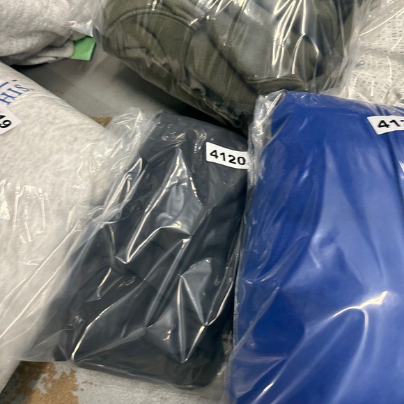 Lululemon Womens Black Long Sleeve Scoop Neck Activewear Top Raglan Sleeves - Picture 6 of 6